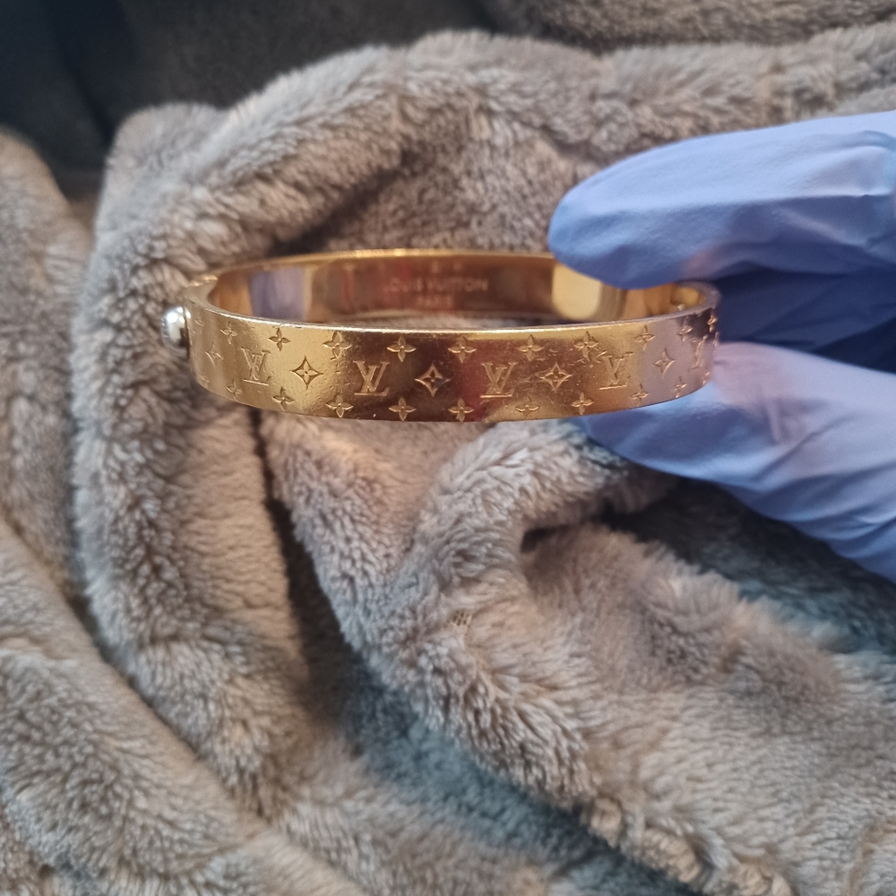 Louis Vuitton Nanogram cuff M00252